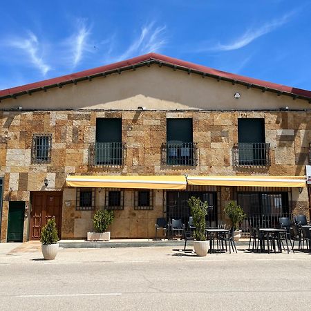 Hostal Restaurante Bustos Villarrubio Eksteriør billede