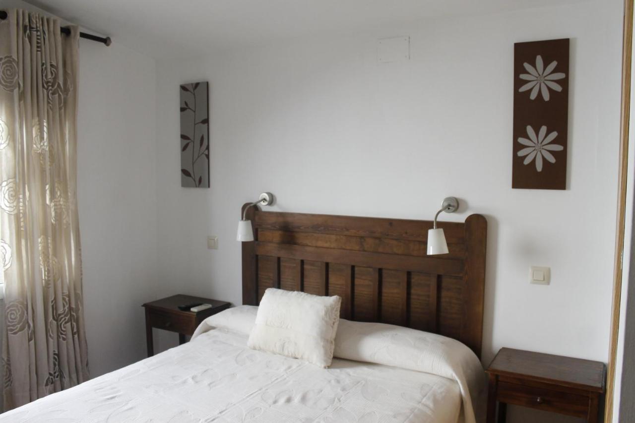 Hostal Restaurante Bustos Villarrubio Eksteriør billede
