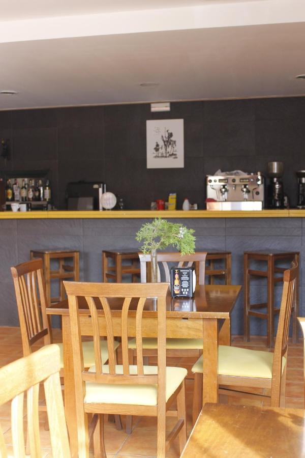 Hostal Restaurante Bustos Villarrubio Eksteriør billede