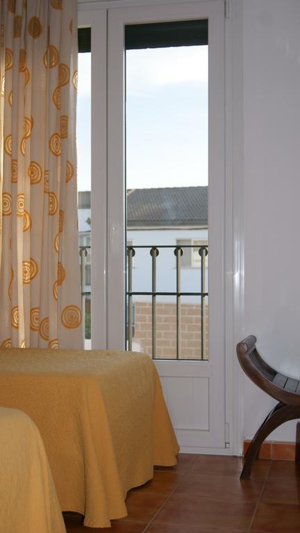 Hostal Restaurante Bustos Villarrubio Eksteriør billede